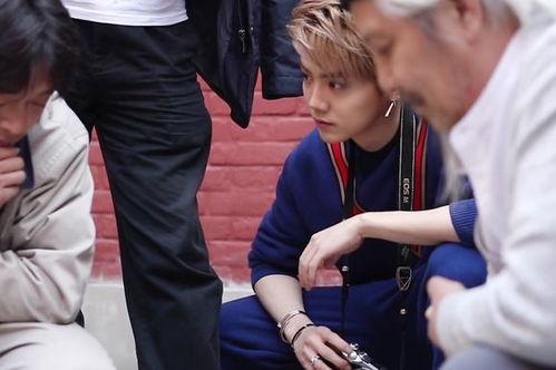 踢球男吃瓜,揭秘踢球男们的欢乐时光